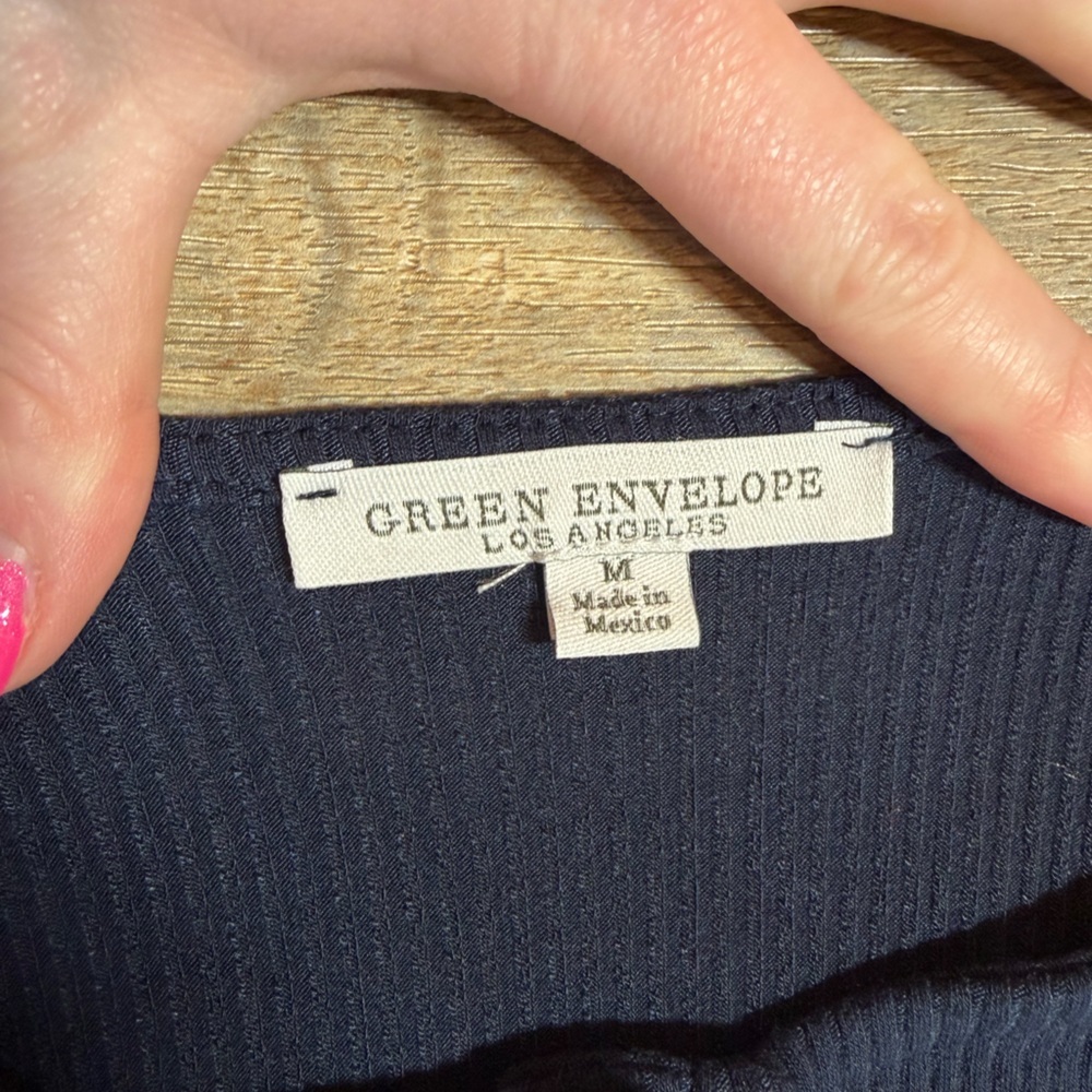 Green Envelope navy blue minimalist preppy ribbed pearl button-down tank top - Picture 7 of 8